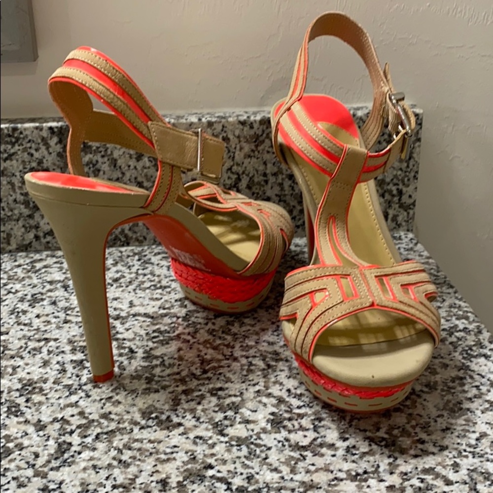 Gianni Bini Beige and Neon Orange Heels